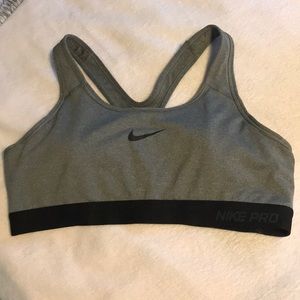 Nike Pro Sports Bra